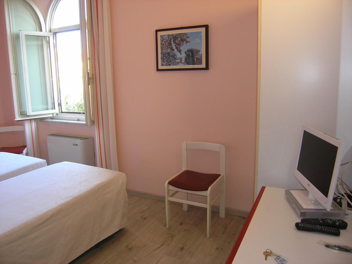 Elba Hotel Rosignano Solvay Exterior photo